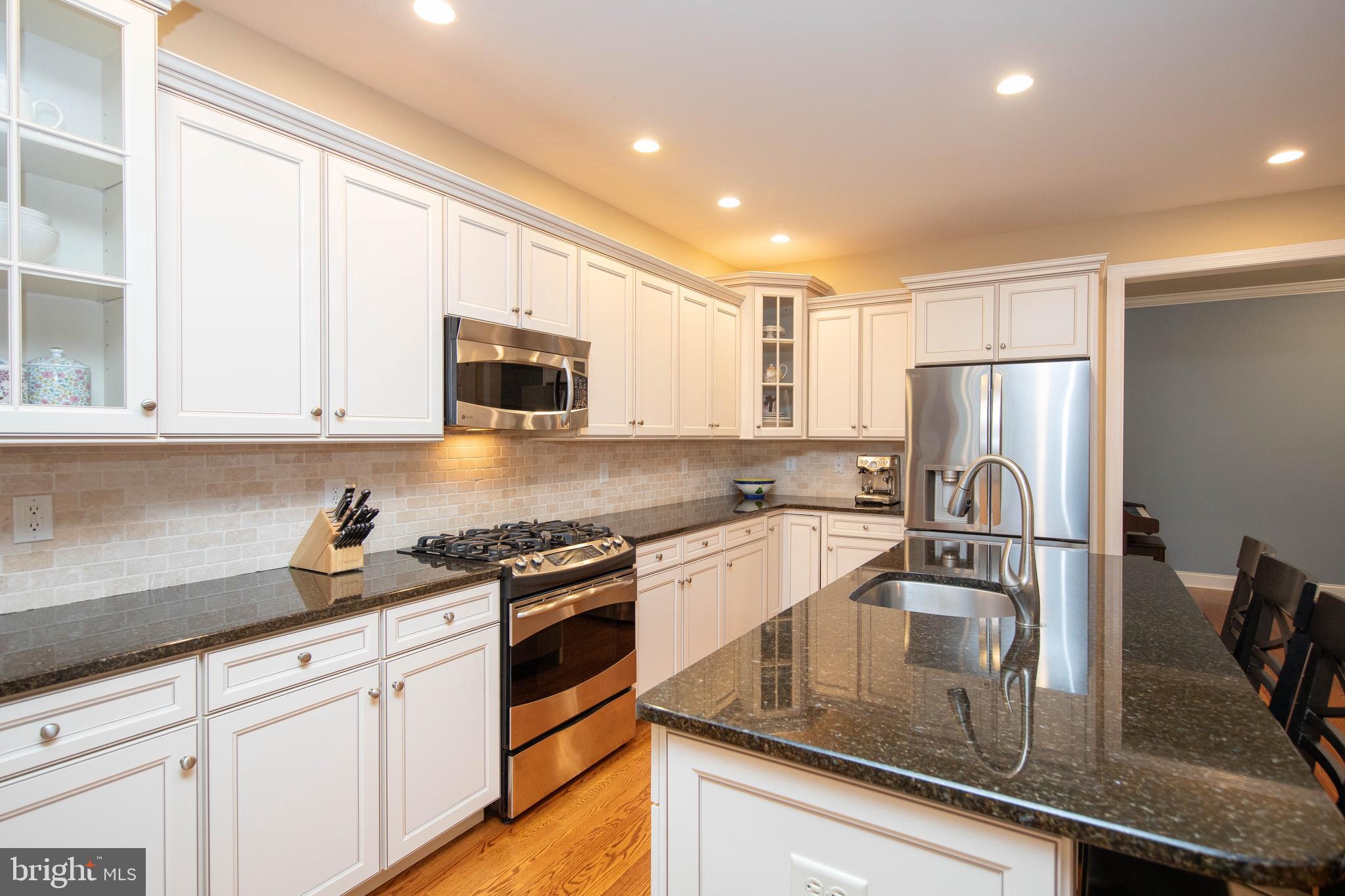 104 Carriage Ct
