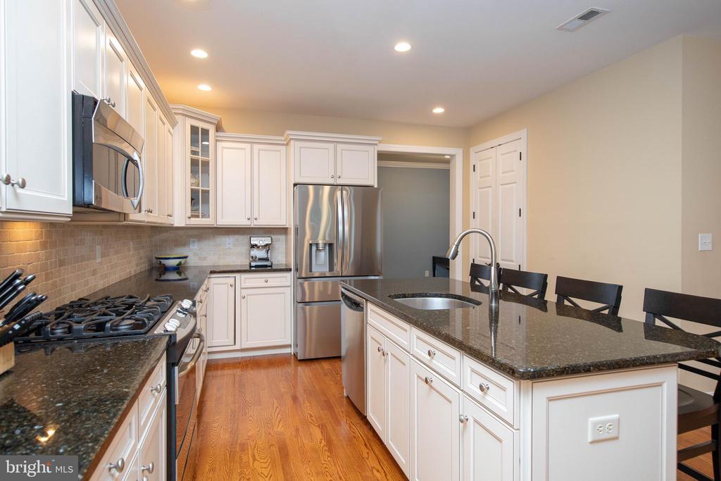 104 Carriage Ct