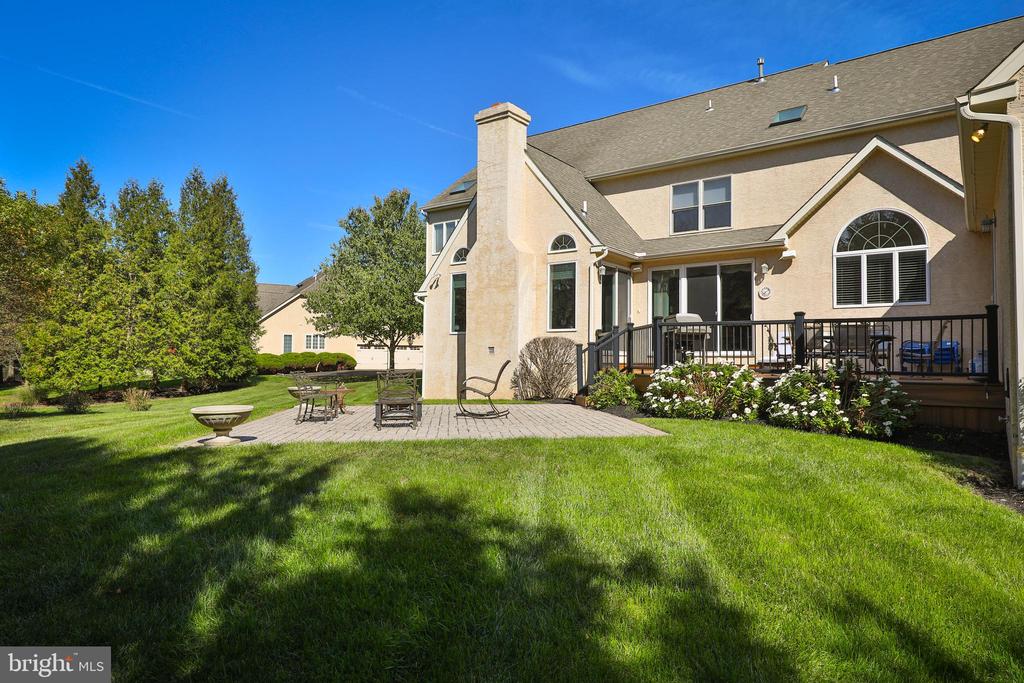 825 Stone House
