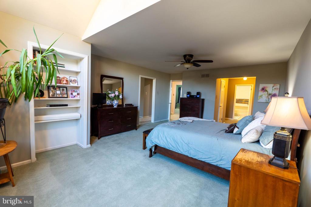 271 Almwich Pl