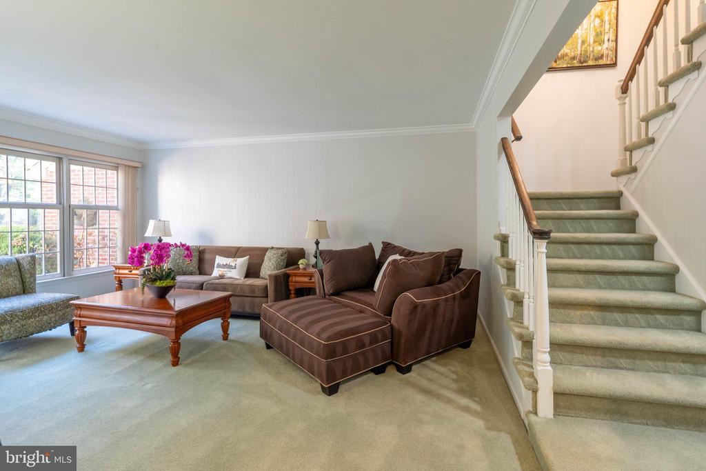 271 Almwich Pl