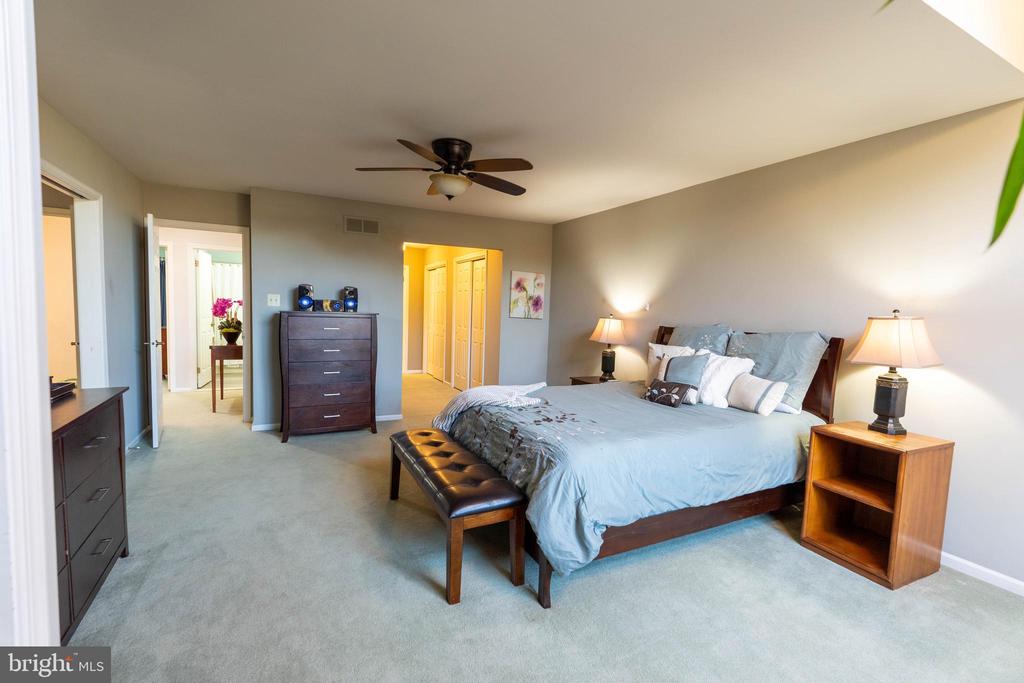 271 Almwich Pl