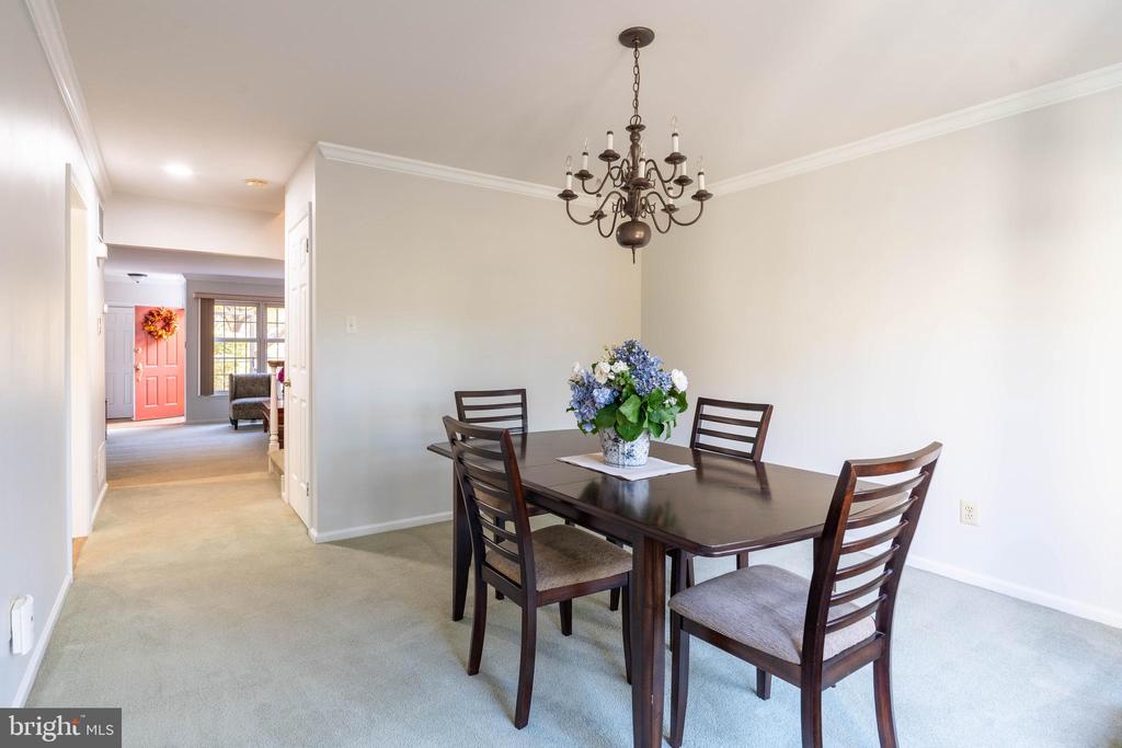 271 Almwich Pl