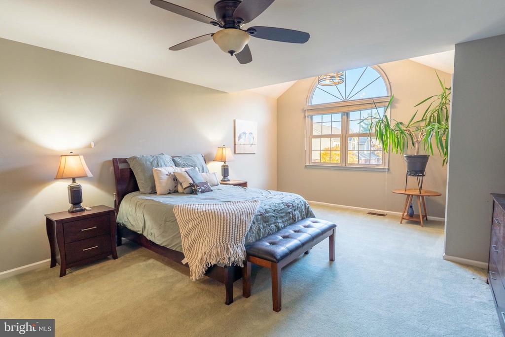 271 Almwich Pl