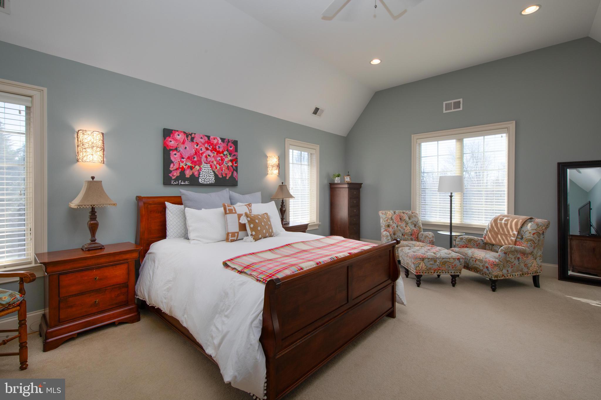 1733 School House Ln