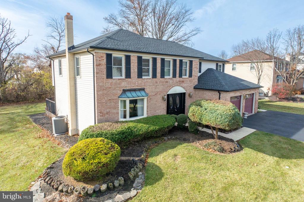 1334 Cernan Ln