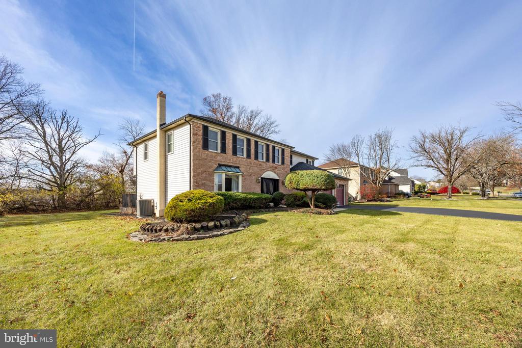 1334 Cernan Ln