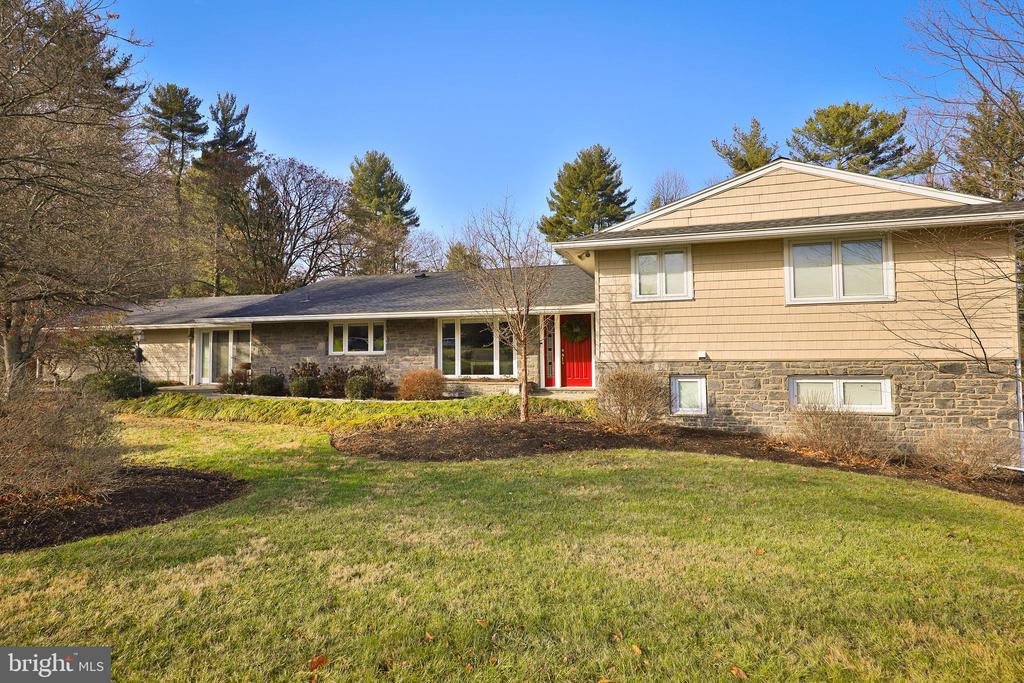463 Holly Rd