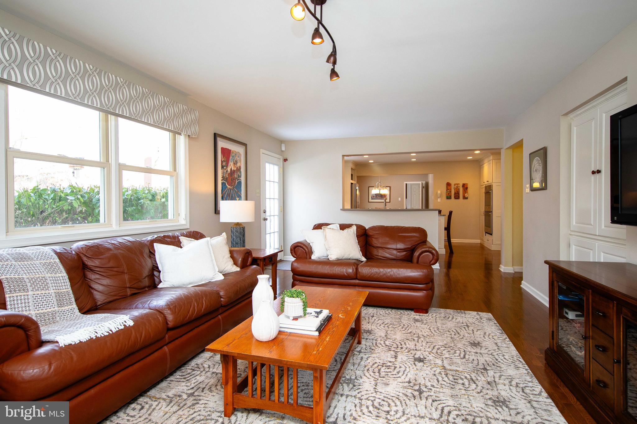 1318 E Meetinghouse Rd