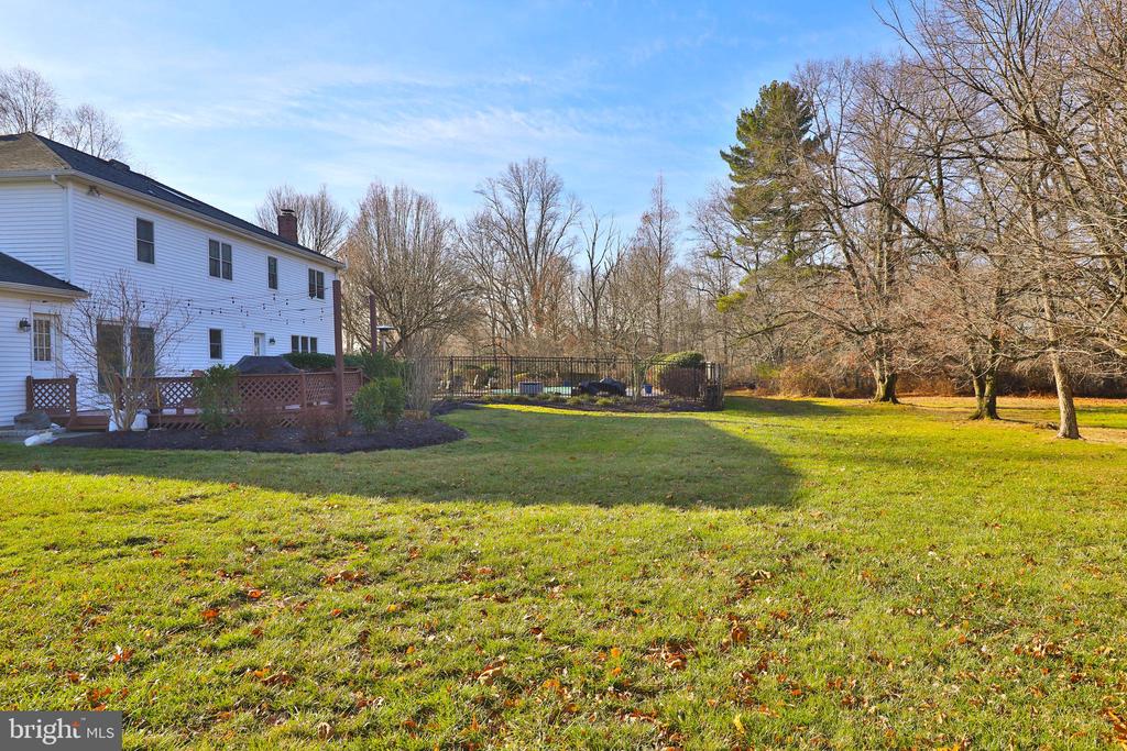 1318 E Meetinghouse Rd