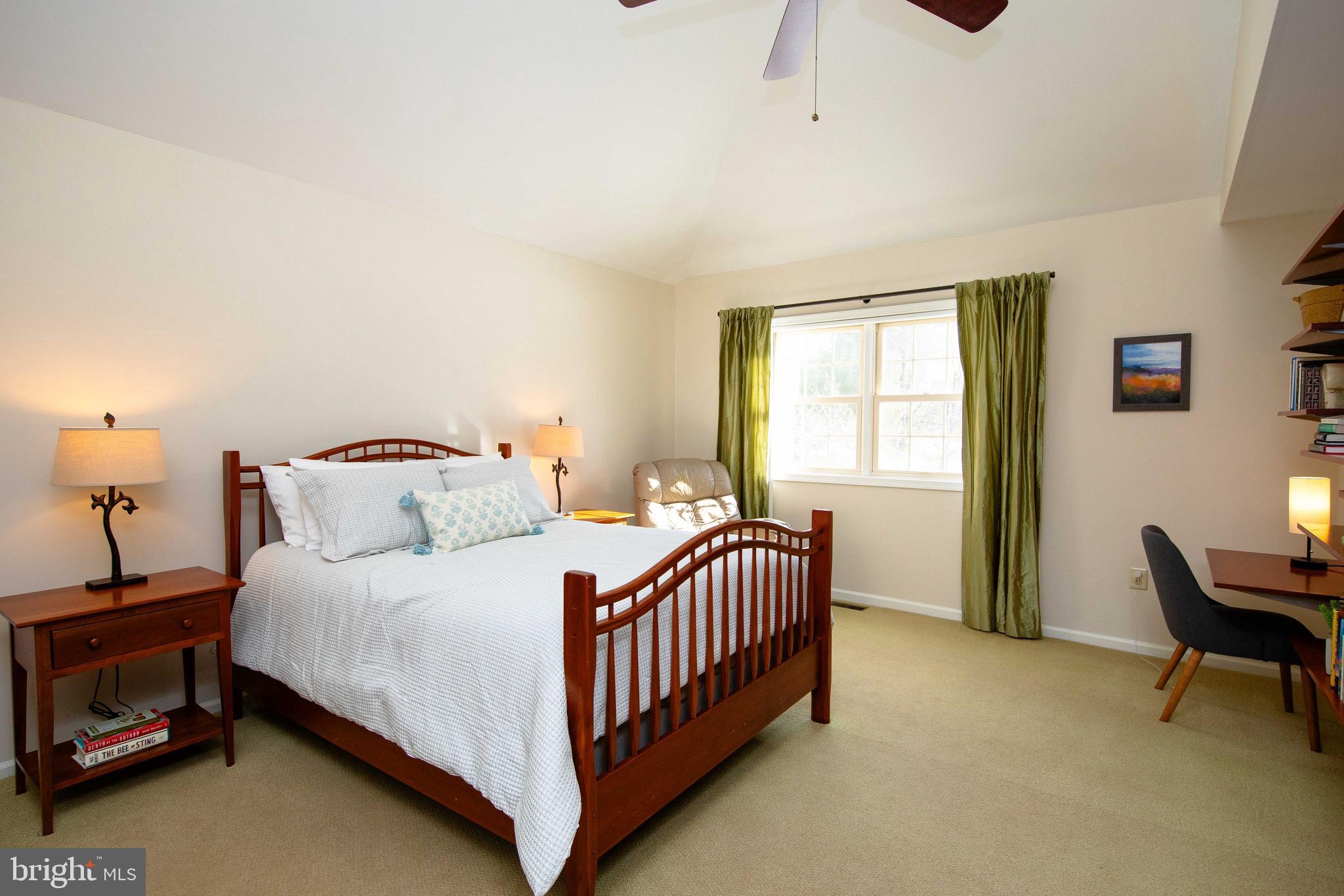 1318 E Meetinghouse Rd