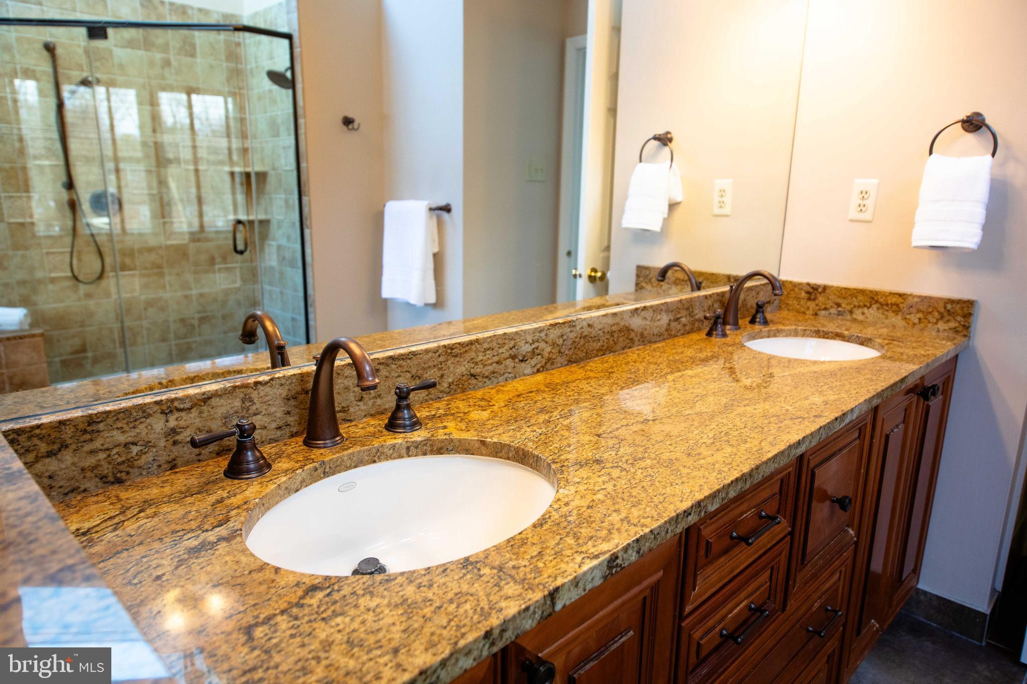 1318 E Meetinghouse Rd