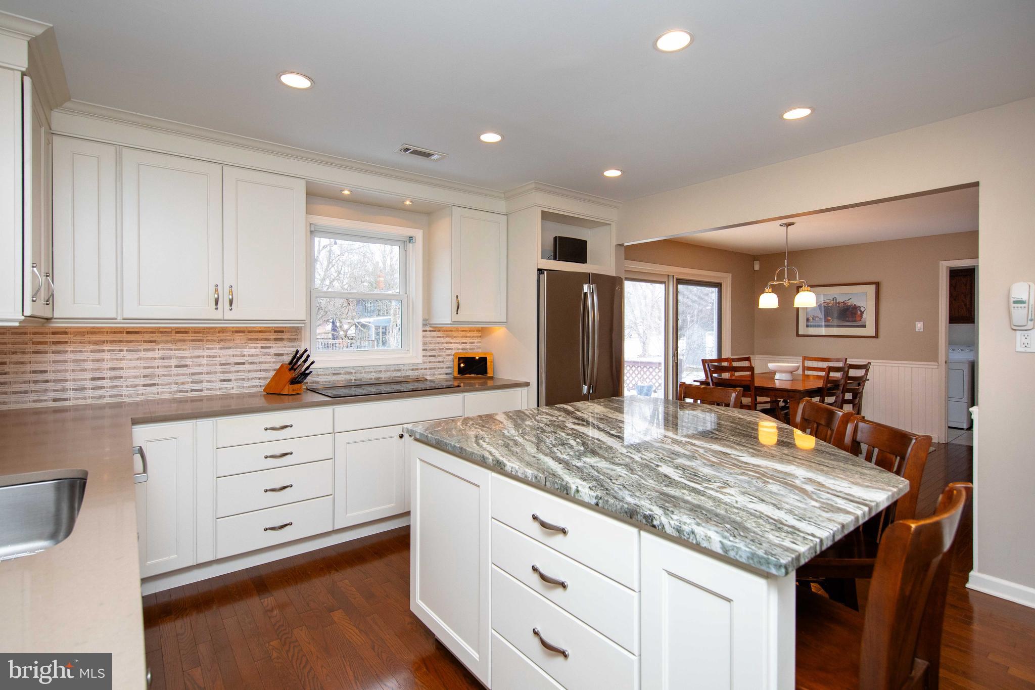 1318 E Meetinghouse Rd