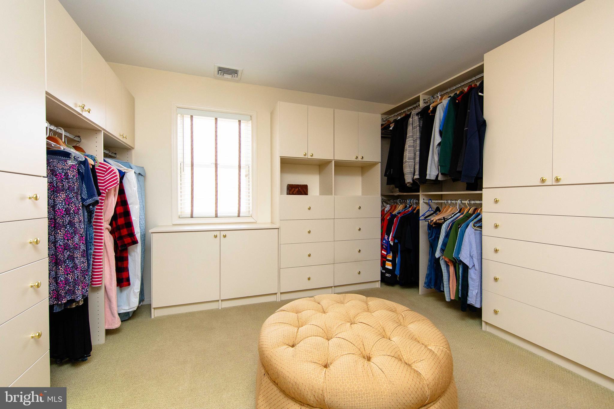 1318 E Meetinghouse Rd