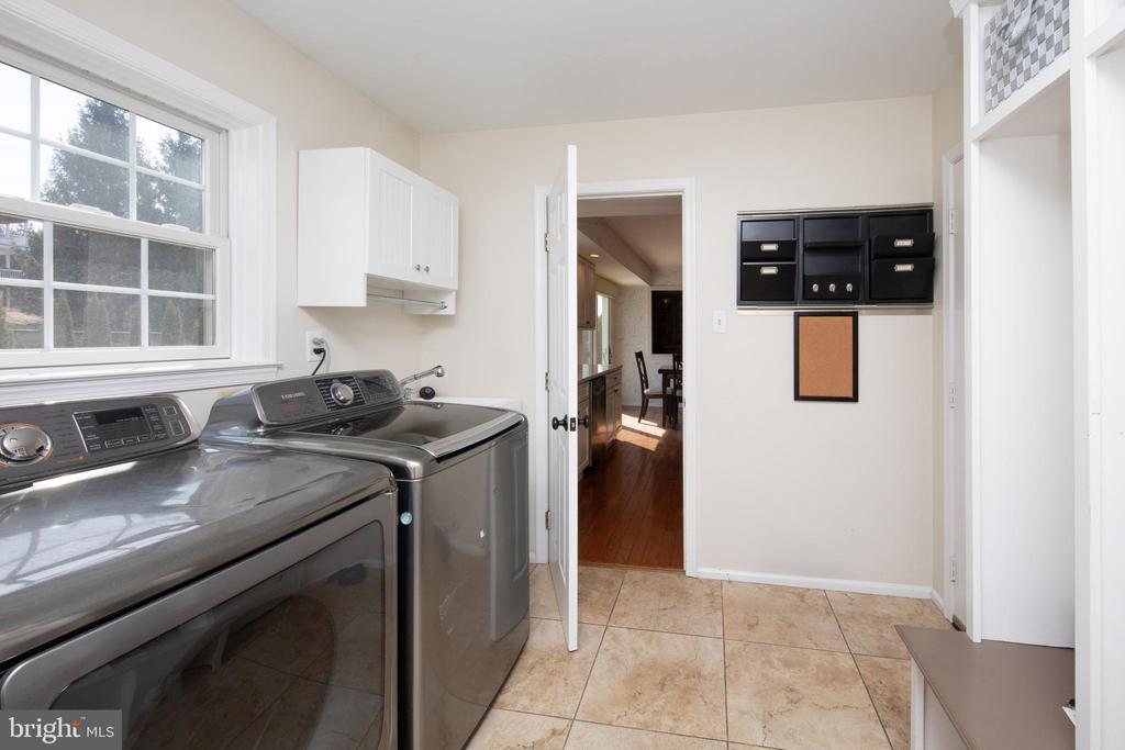205 Scarlet Dr