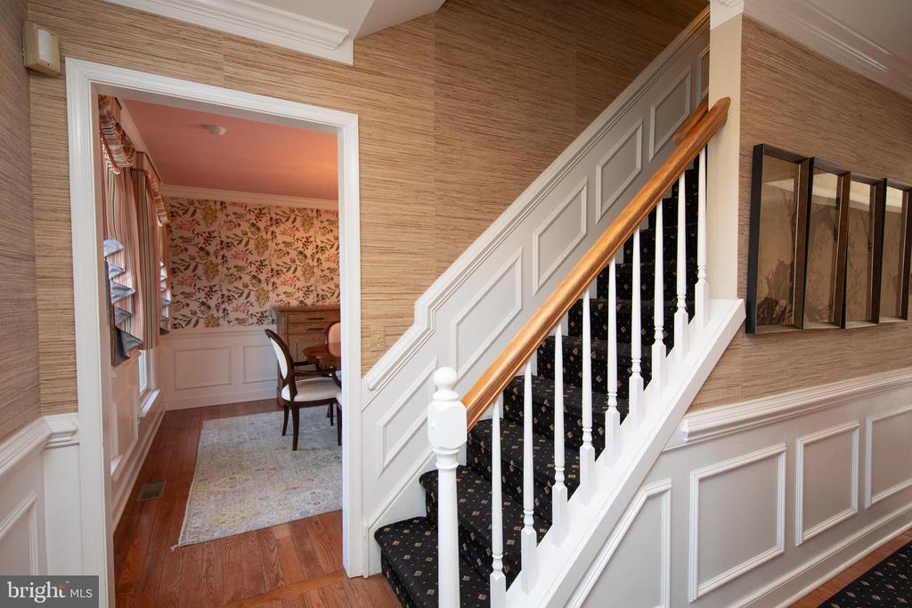 205 Scarlet Dr