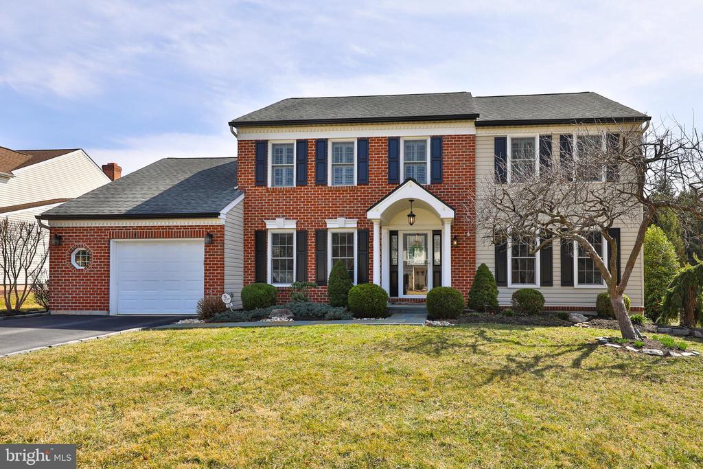 205 Scarlet Dr