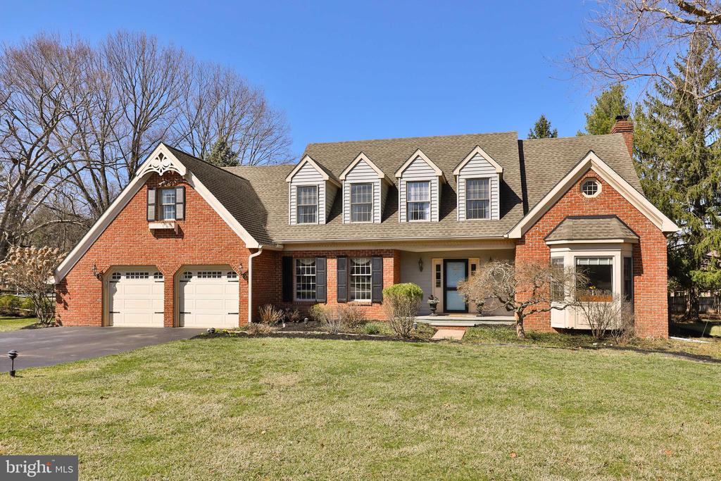 924 Sturgis Ln