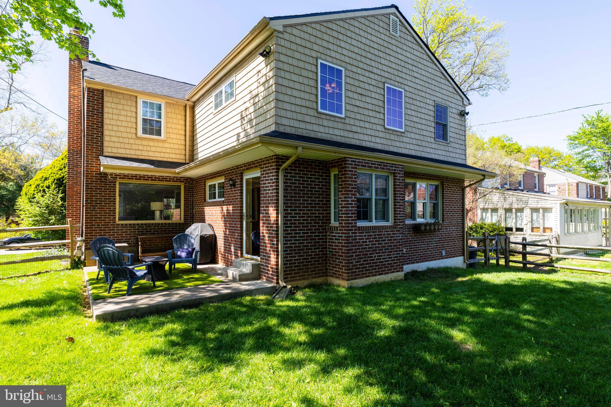 518 Enfield Rd