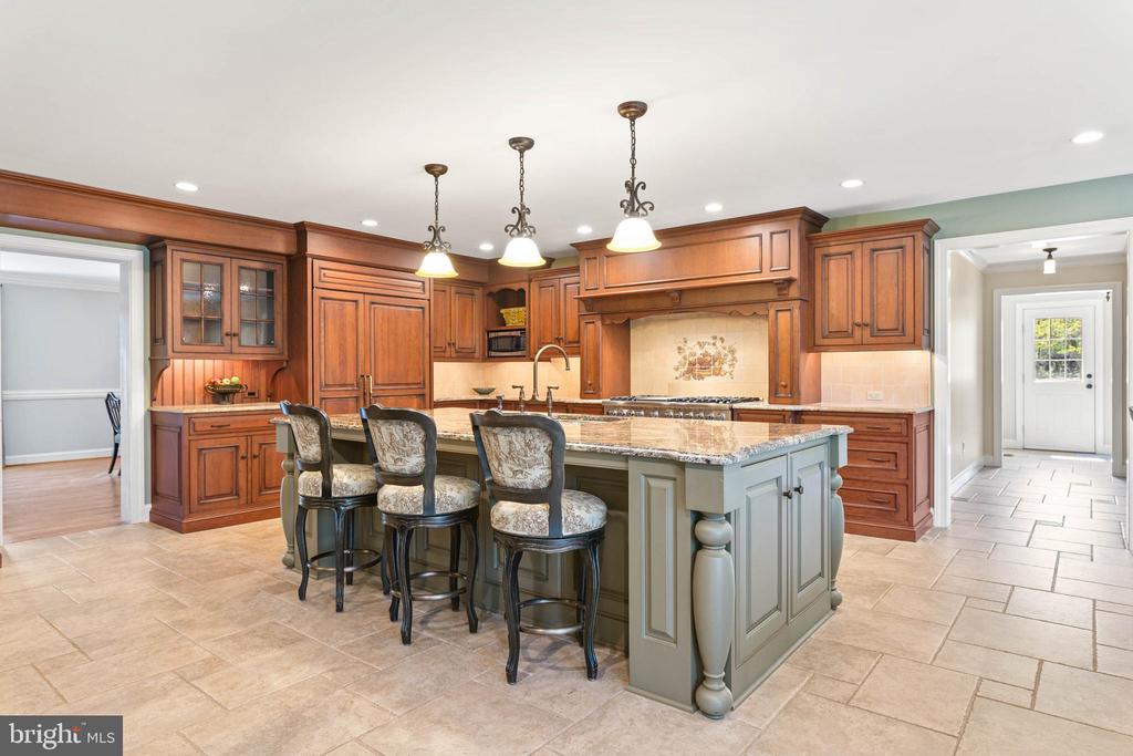 30 Foxfield Ct