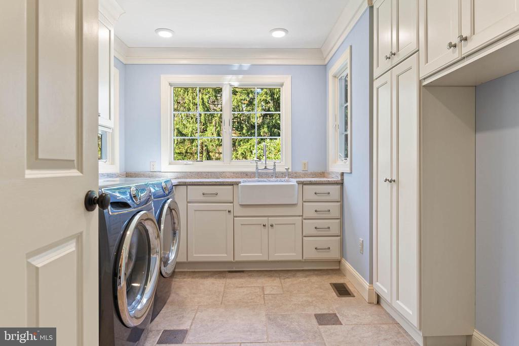 30 Foxfield Ct