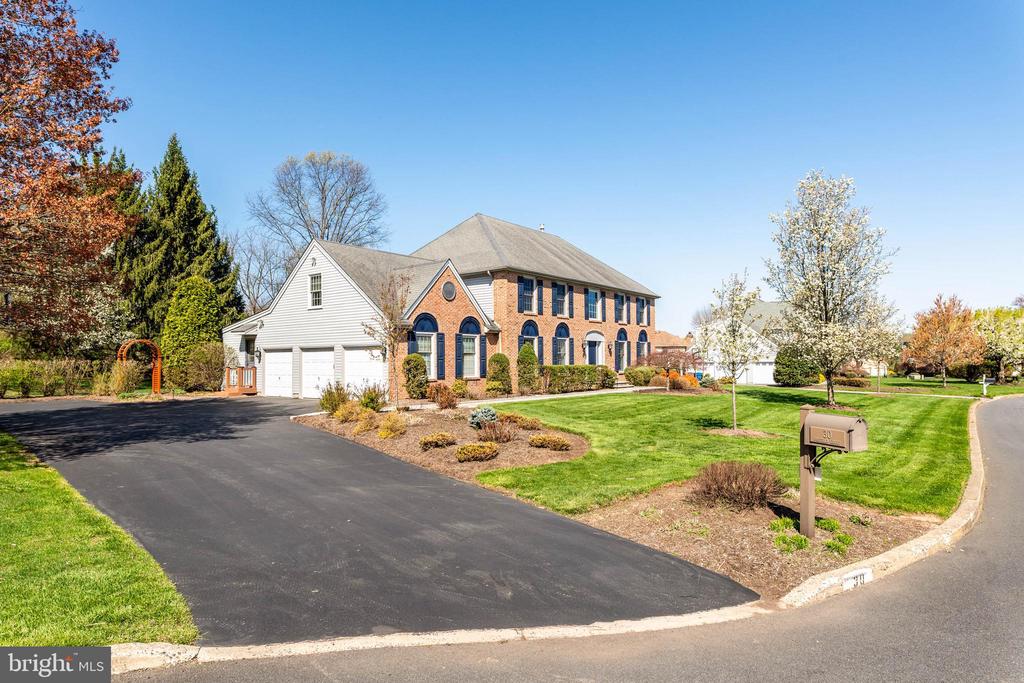 30 Foxfield Ct