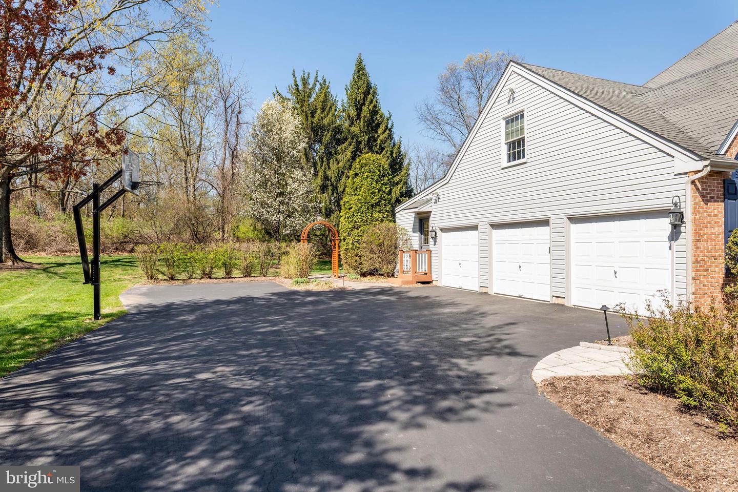 30 Foxfield Ct
