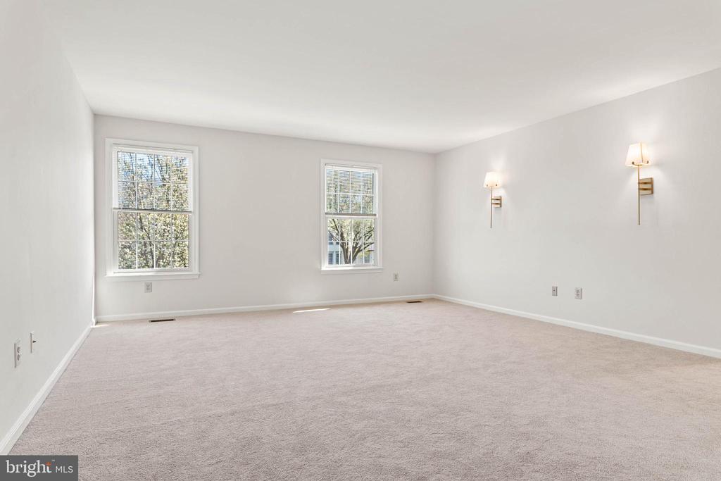 30 Foxfield Ct