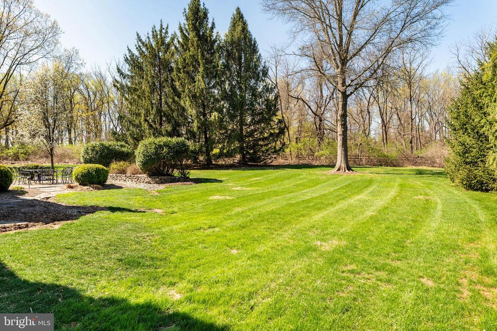 30 Foxfield Ct