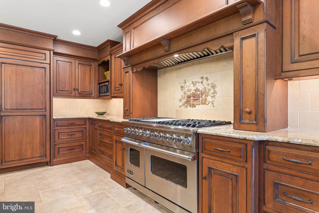 30 Foxfield Ct