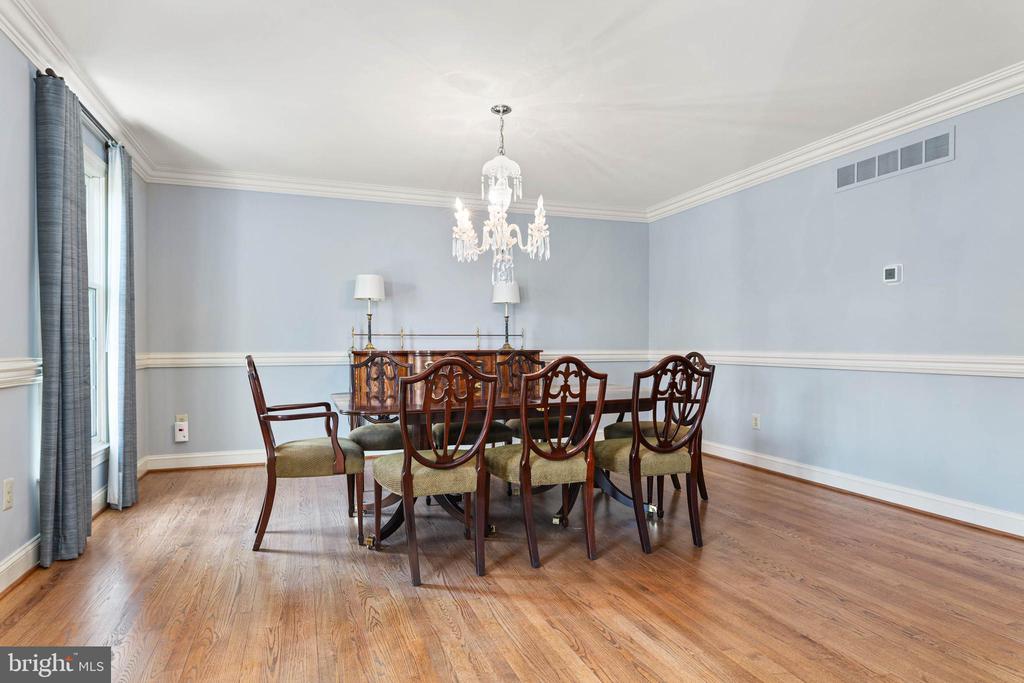 30 Foxfield Ct