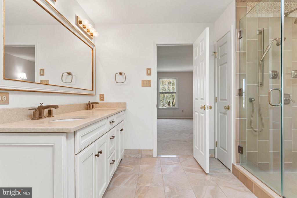 30 Foxfield Ct
