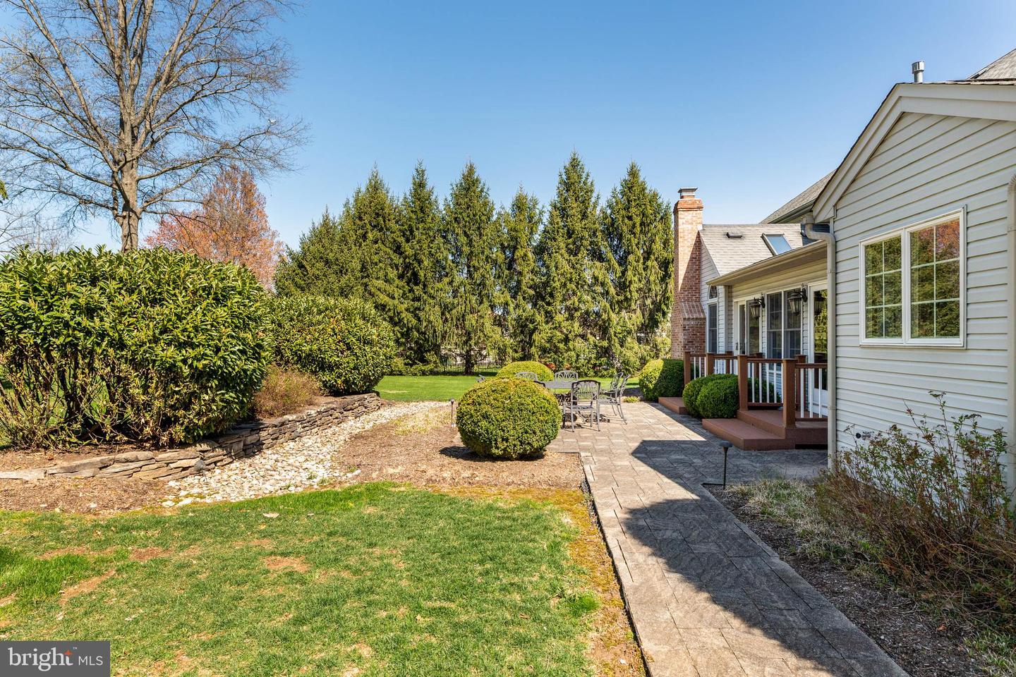 30 Foxfield Ct