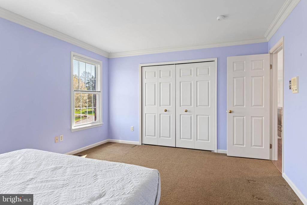 30 Foxfield Ct