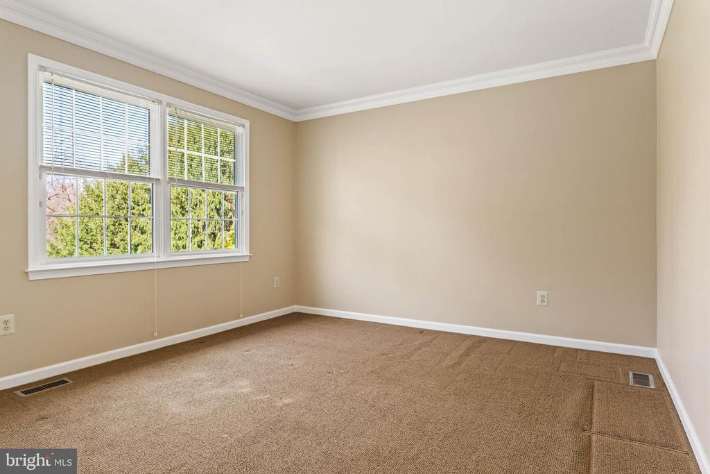 30 Foxfield Ct