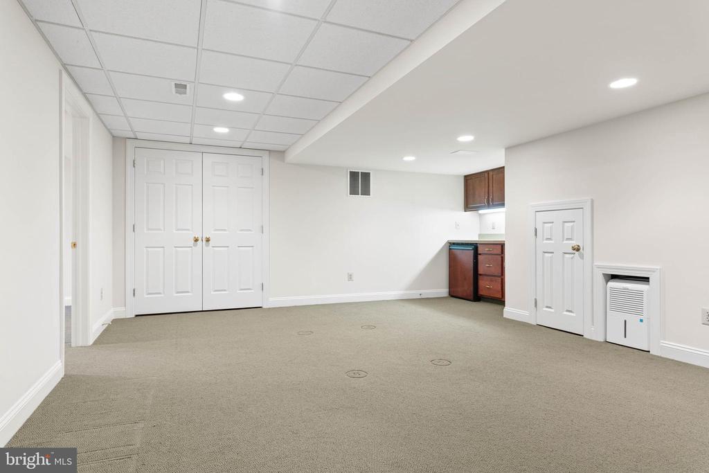 30 Foxfield Ct