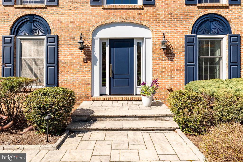 30 Foxfield Ct