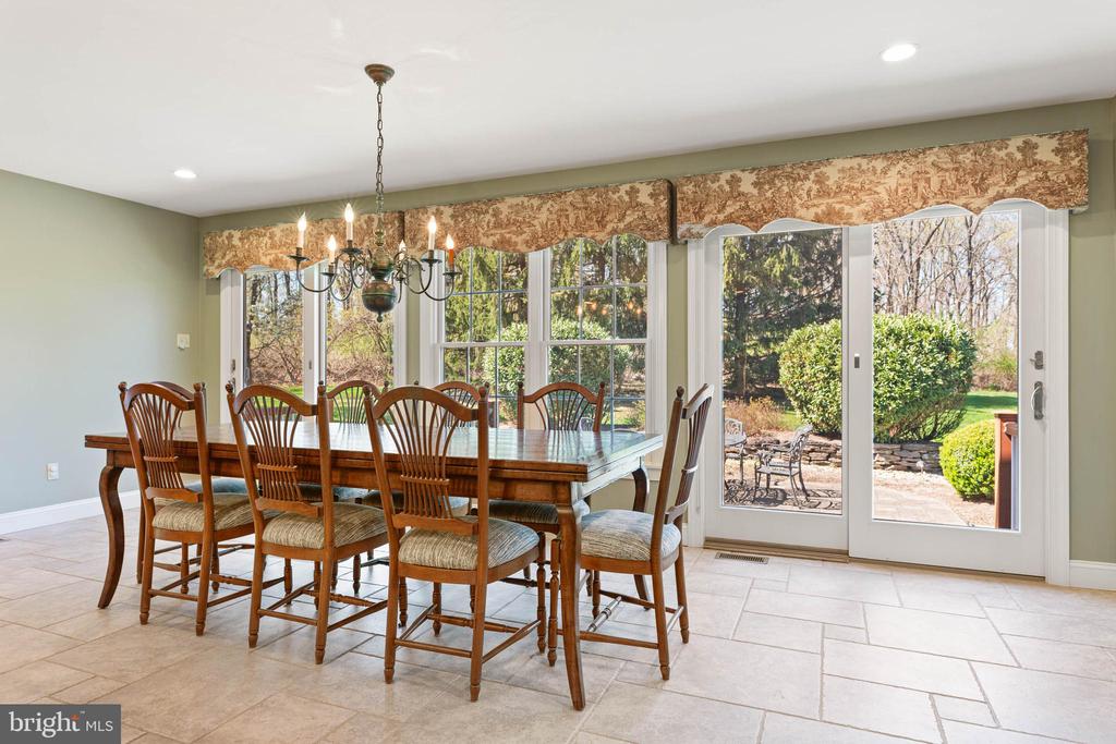30 Foxfield Ct