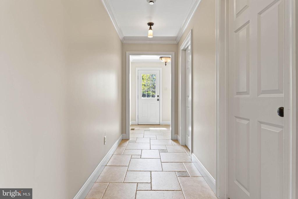 30 Foxfield Ct