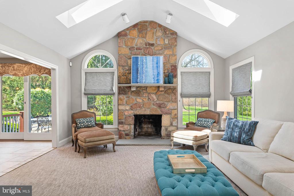 30 Foxfield Ct