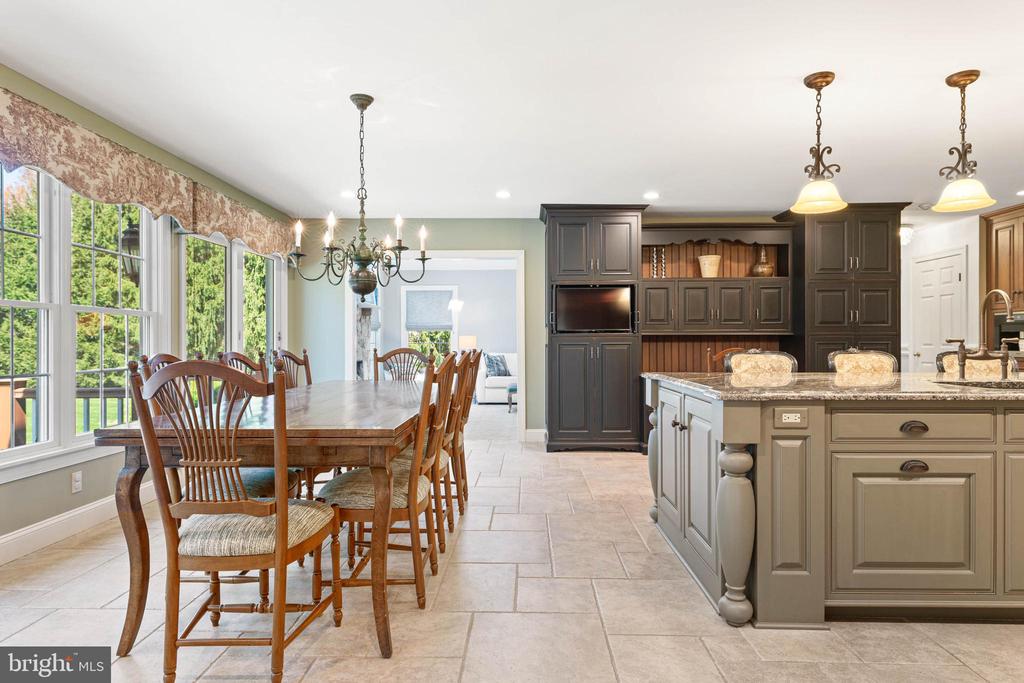 30 Foxfield Ct