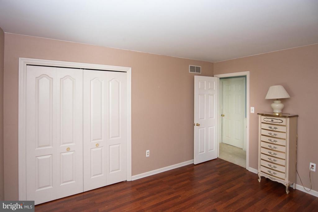 623 Gage Ln
