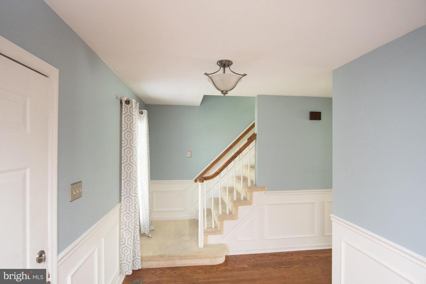 623 Gage Ln
