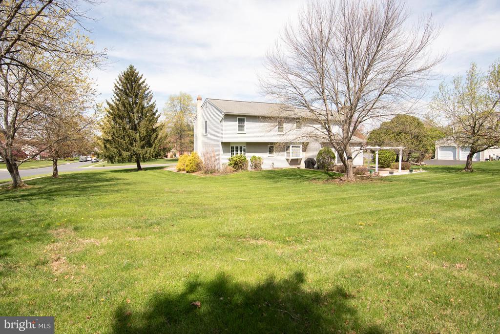 623 Gage Ln