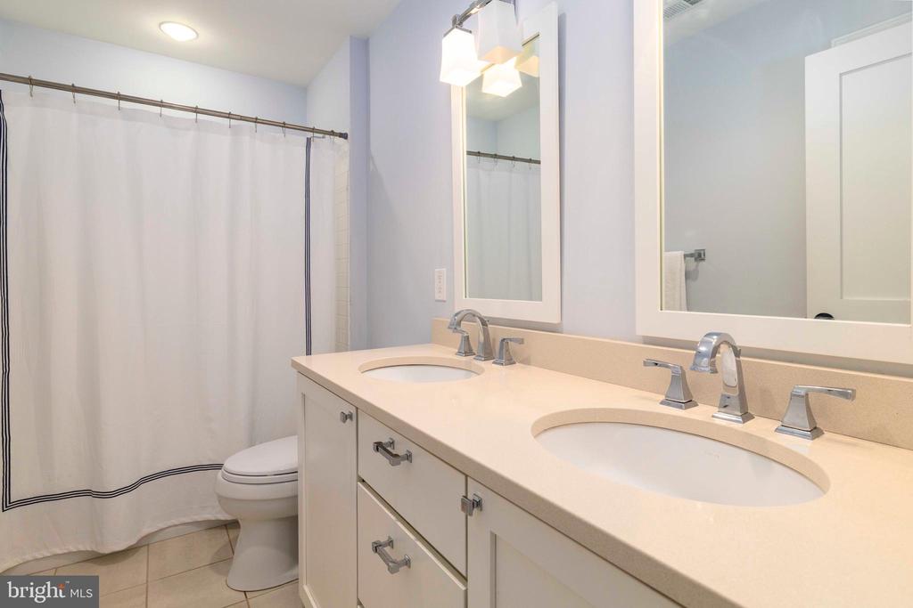 1299 Cedar Hill Rd