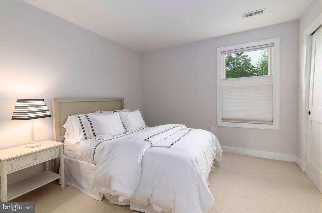 1299 Cedar Hill Rd