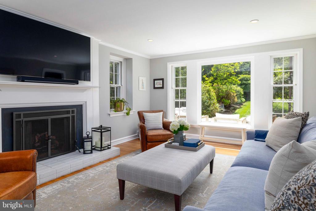 554 Twickenham Rd