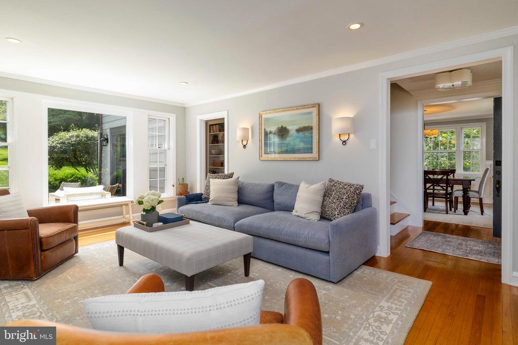 554 Twickenham Rd