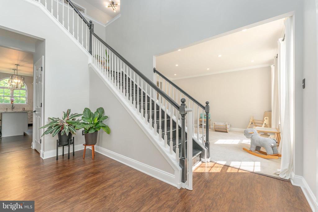 383 Centennial St
