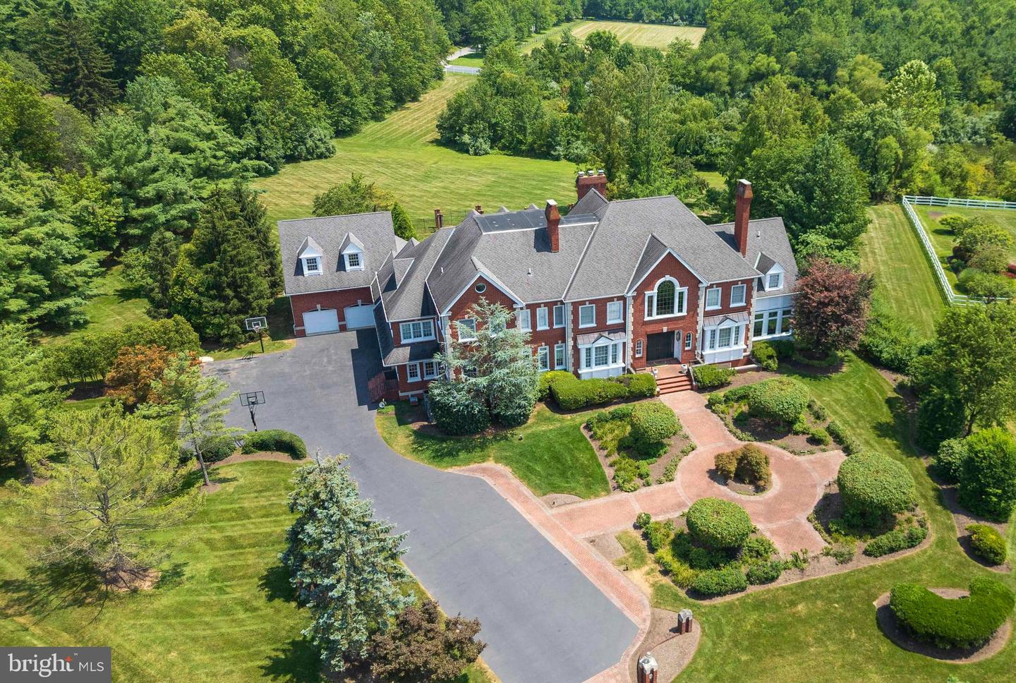 110 Brittany Way